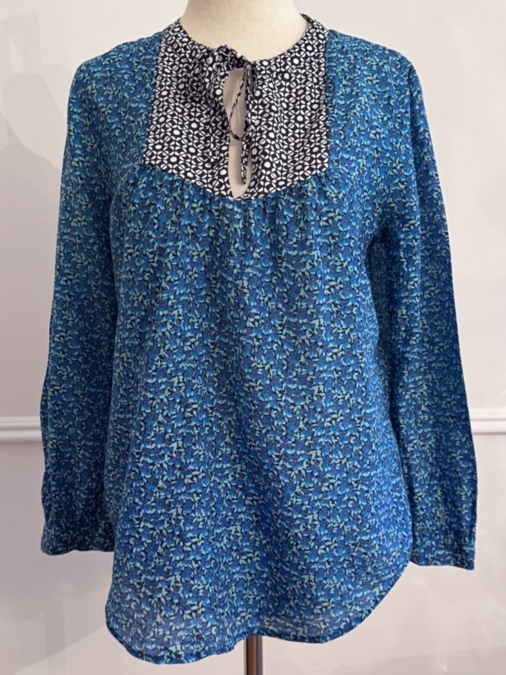 J.Crew Blue Floral Silk Cotton Peasant Top Size 2 Contrast Bib Tie